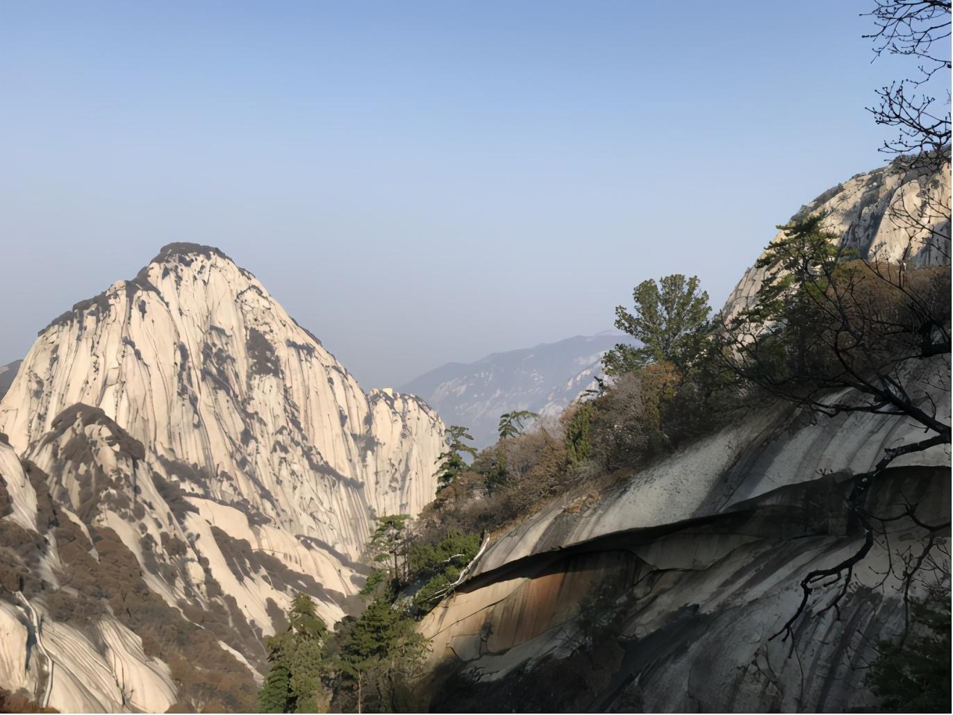 华山壮丽之旅，探寻山川奥秘的游记